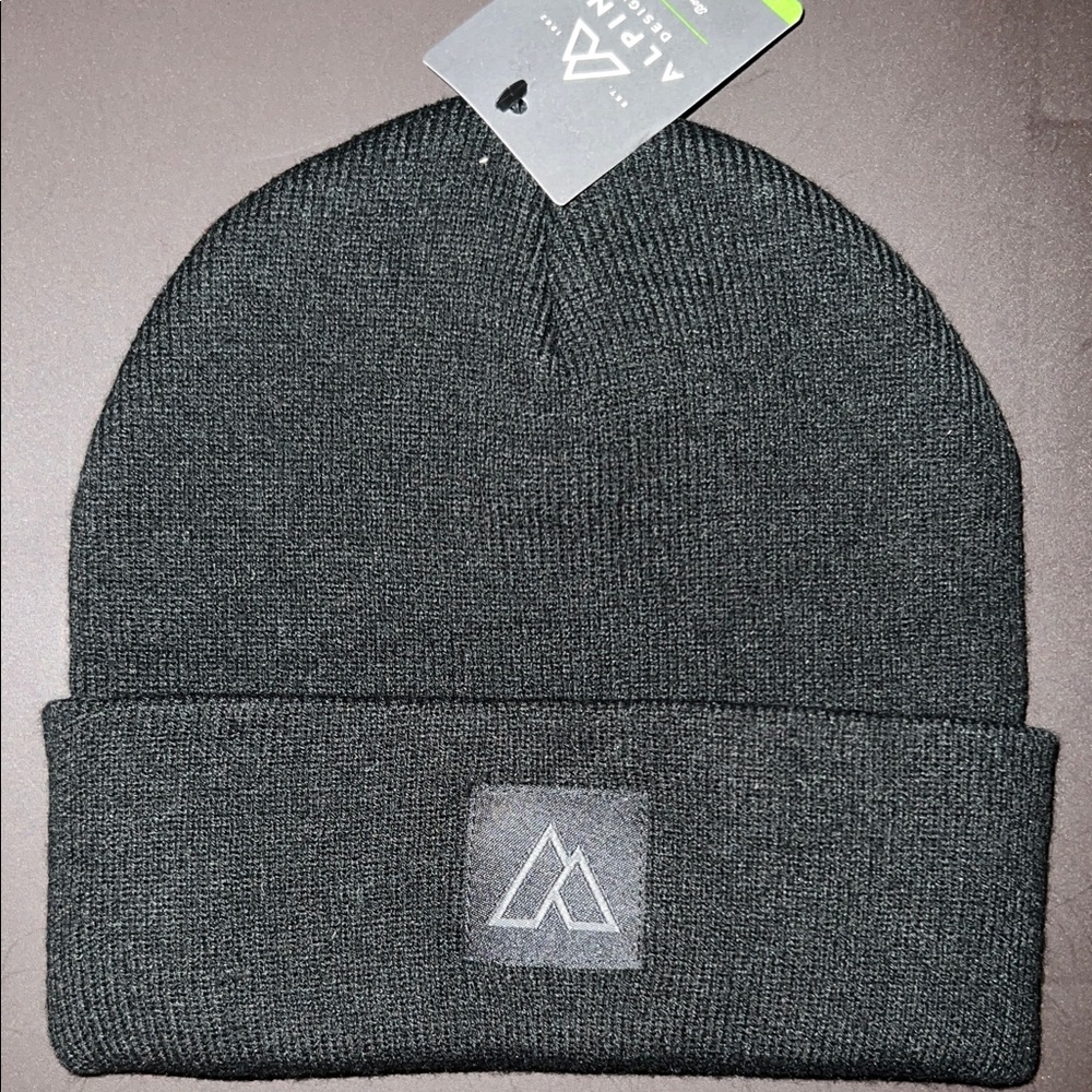 Alpine Design Core Patch Black Beanie, One Size
